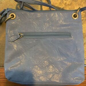Burke’s Blue Purse 